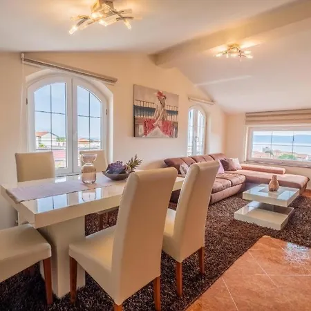 Apartment Laganini *