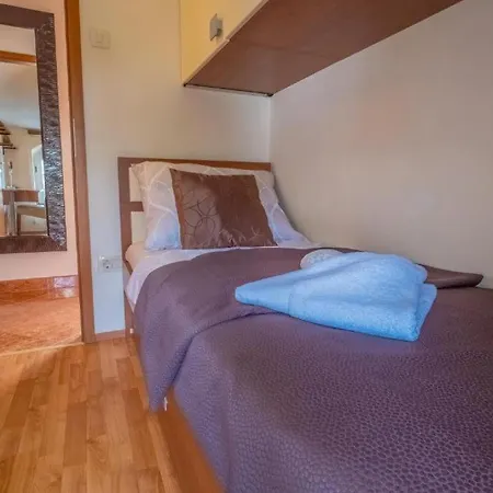 Laganini Apartment *